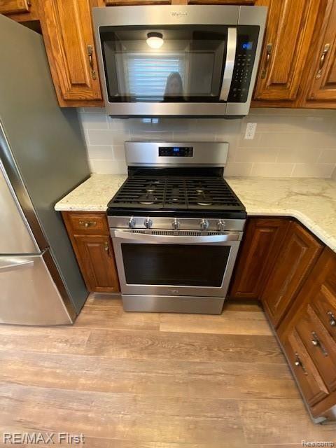 2195 East Eight Mile Road Grosse Pointe, MI 48236 - Photo 9 of 47 IMG_2043.jpg