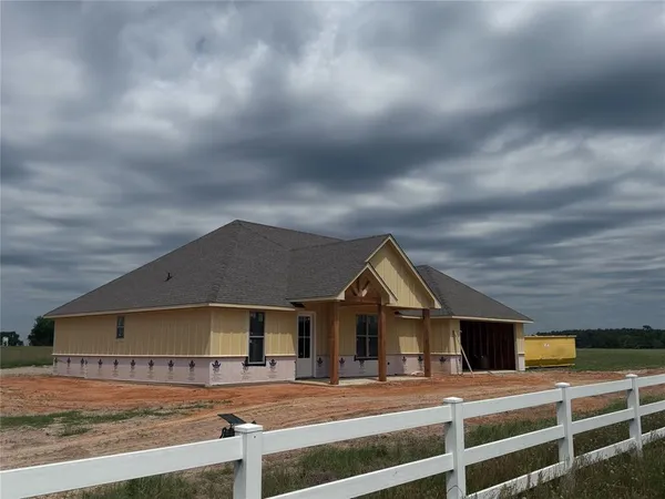 $419,900 | 16301 County Road 441, Lindale, TX 75771