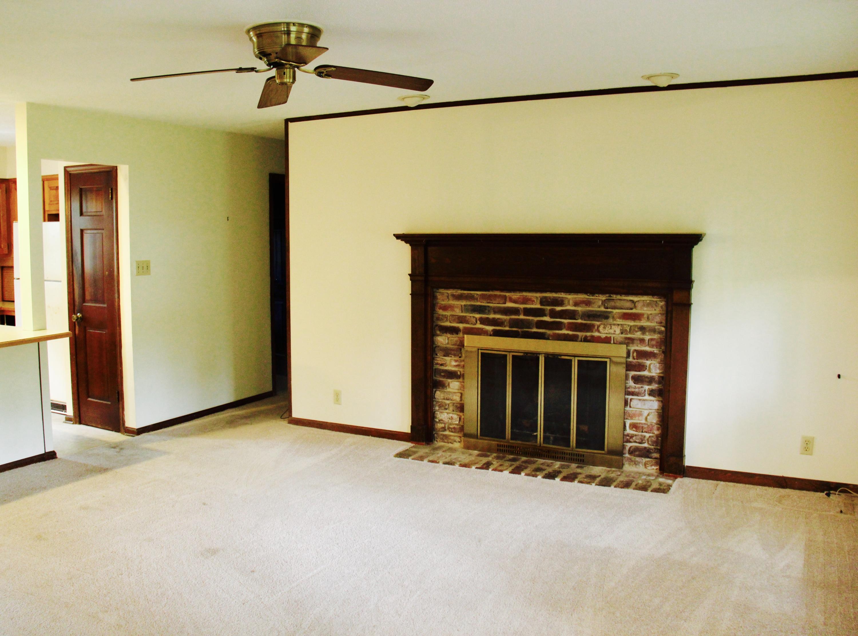 121 Clark Lane Oak Ridge, TN 37830 - Photo 2 of 24 fullsizeoutput_df50