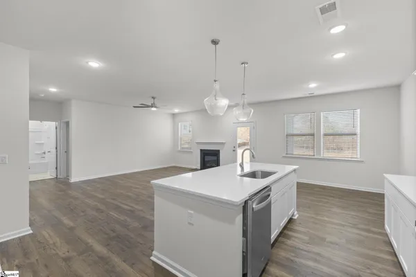 $381,115 | 115 Terpack Circle, Gray Court, SC 29645