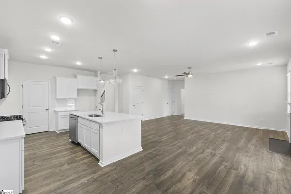 $381,115 | 115 Terpack Circle, Gray Court, SC 29645