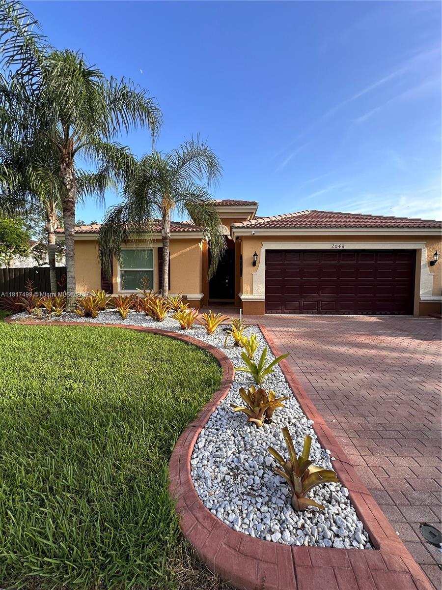 2046 Northeast 4th Ct  