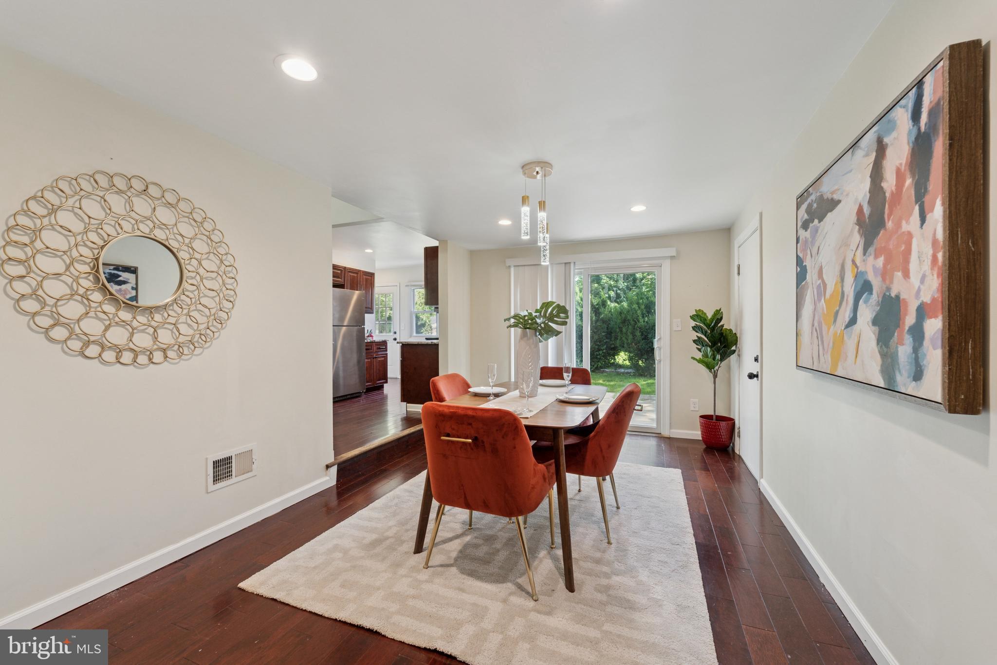 936 Woodlane Road Mount Holly, NJ 08060 - Photo 10 of 29 Dining Room