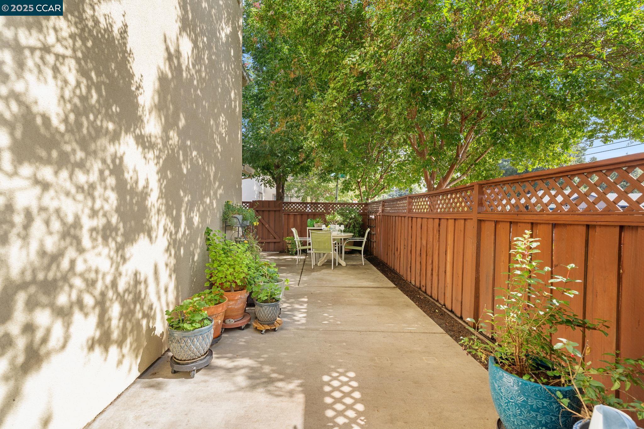 2805 Euclid Avenue Concord, CA 94519 - Photo 43 of 46 a view of a pathway with a yard