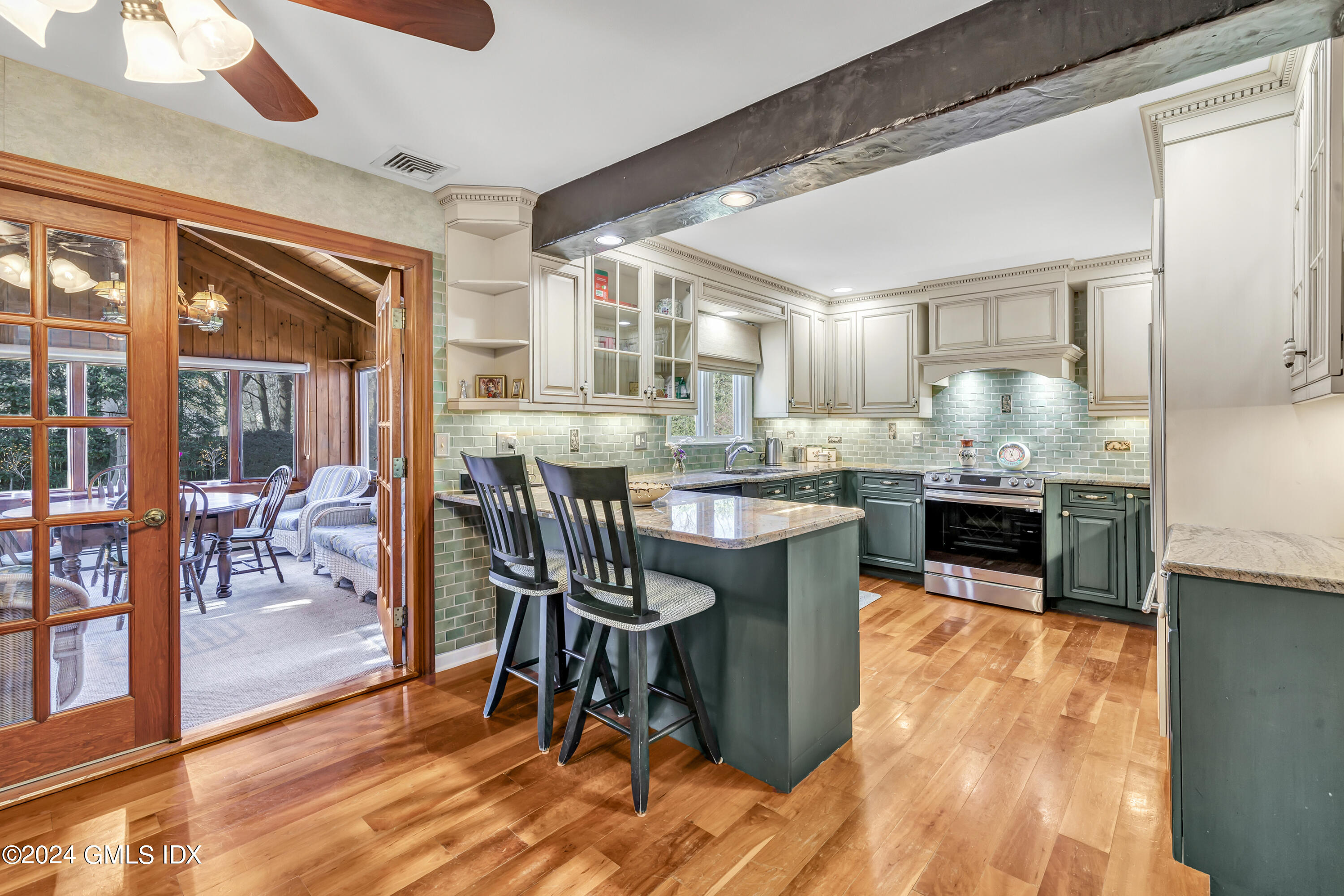 70 Glen Ridge Road Greenwich, CT 06831 - Photo 9 of 38 18