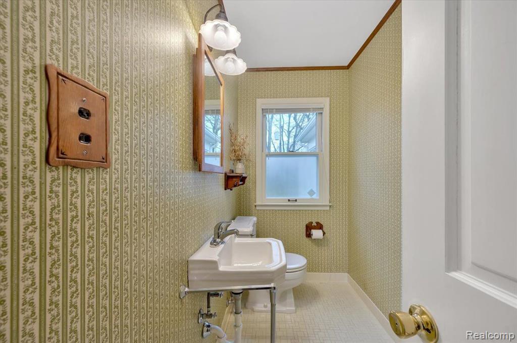 1882 Fair Oak Drive Rochester Hills, MI 48309 - Photo 14 of 19
