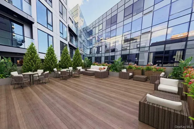 $678,000 | 35-30 146th Street, Unit 504 | Murray Hill - Flushing