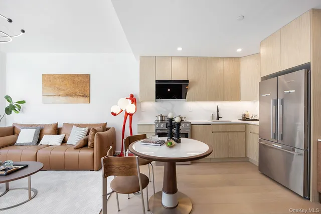 $678,000 | 35-30 146th Street, Unit 504 | Murray Hill - Flushing