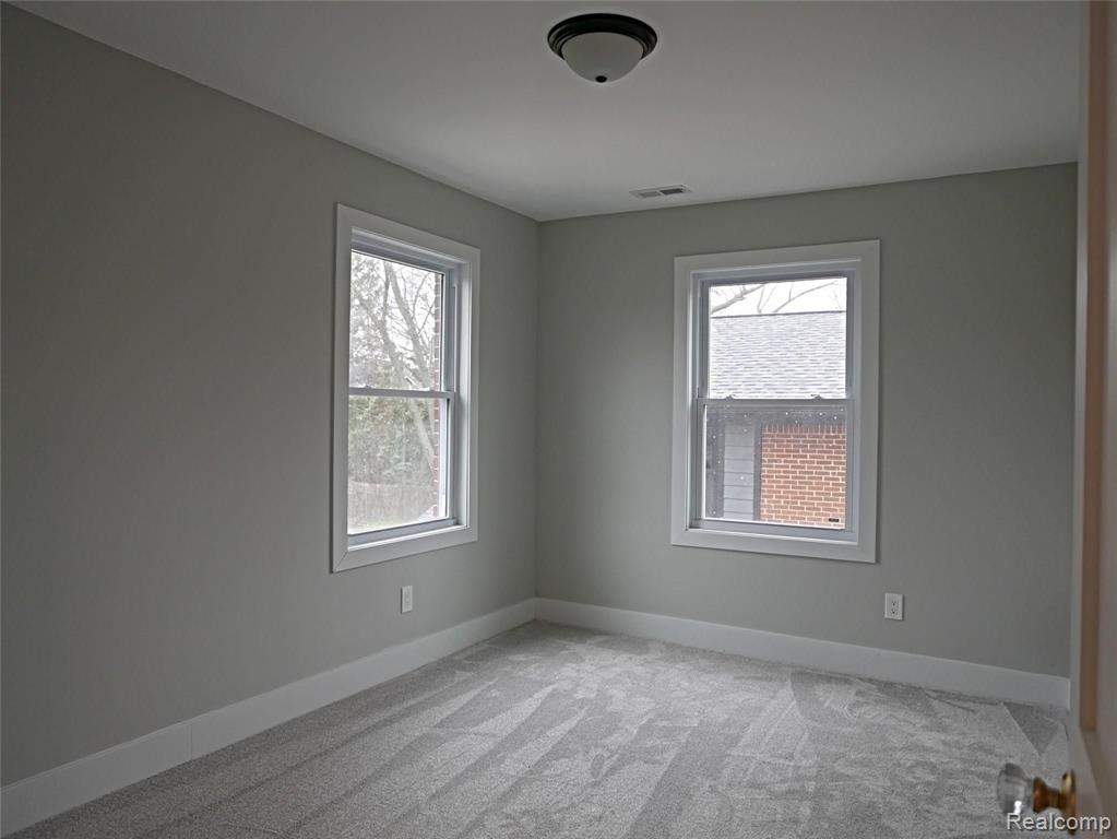 1337 Berkshire Road Grosse Pointe Park, MI 48230 - Photo 10 of 24