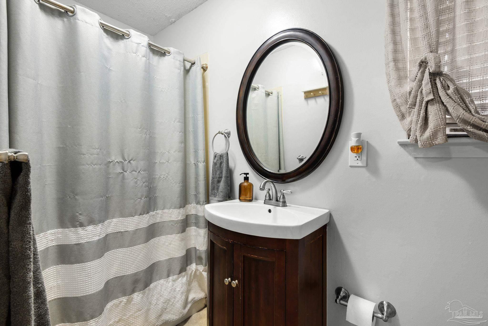 9012 Woodrun Road Pensacola, FL 32514 - Photo 15 of 54