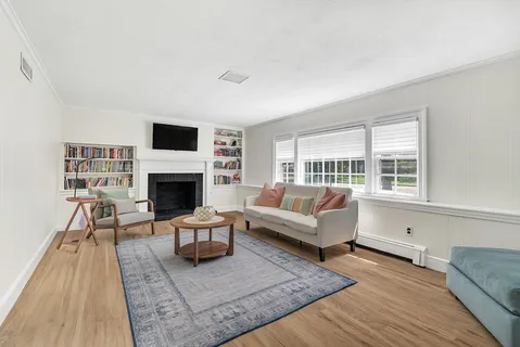 $1,399,000 | 19 Marked Tree Road, Needham, MA 02492