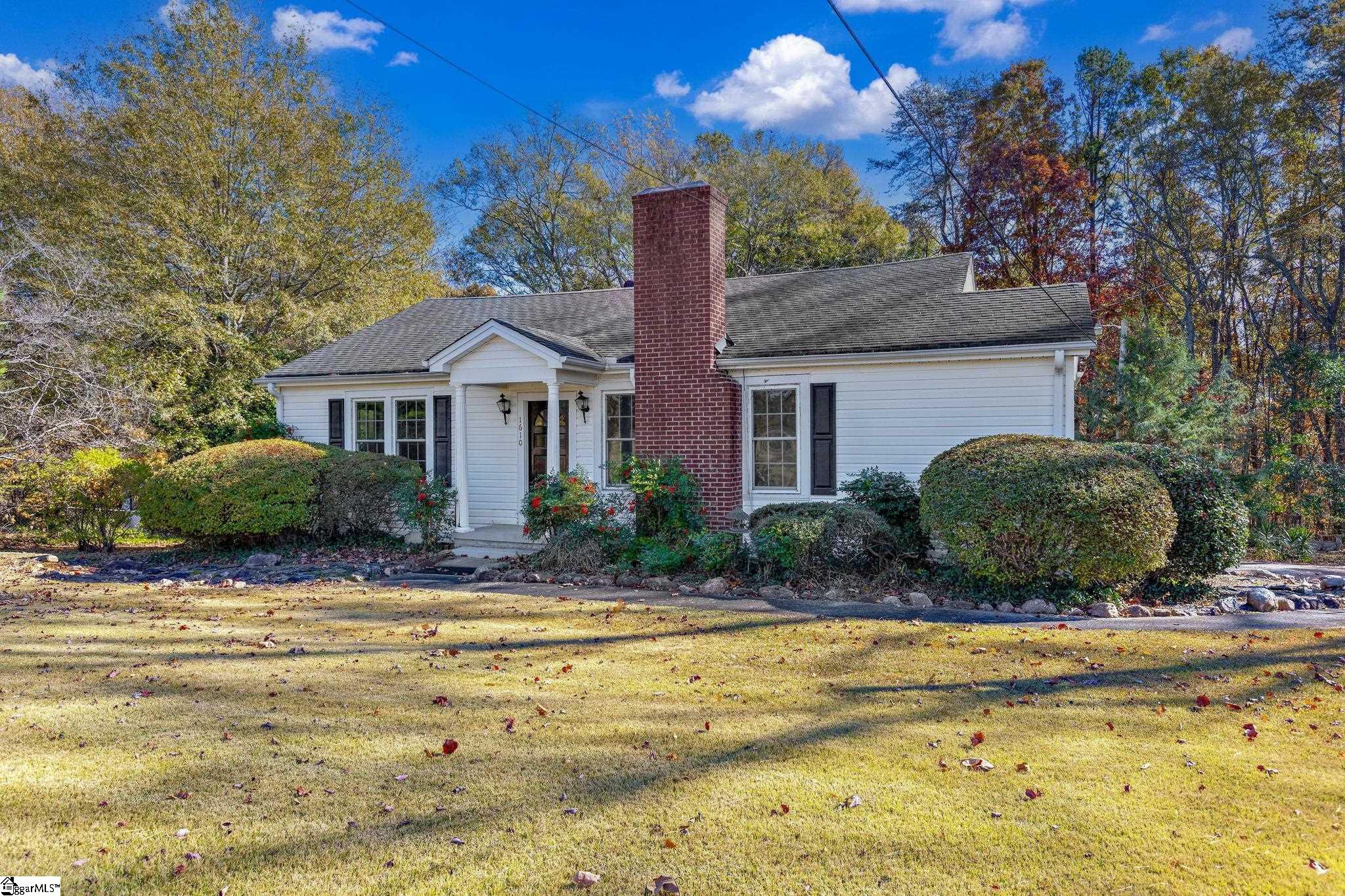 1610 Saluda Dam Road Easley, SC 29640 - Photo 2 of 40