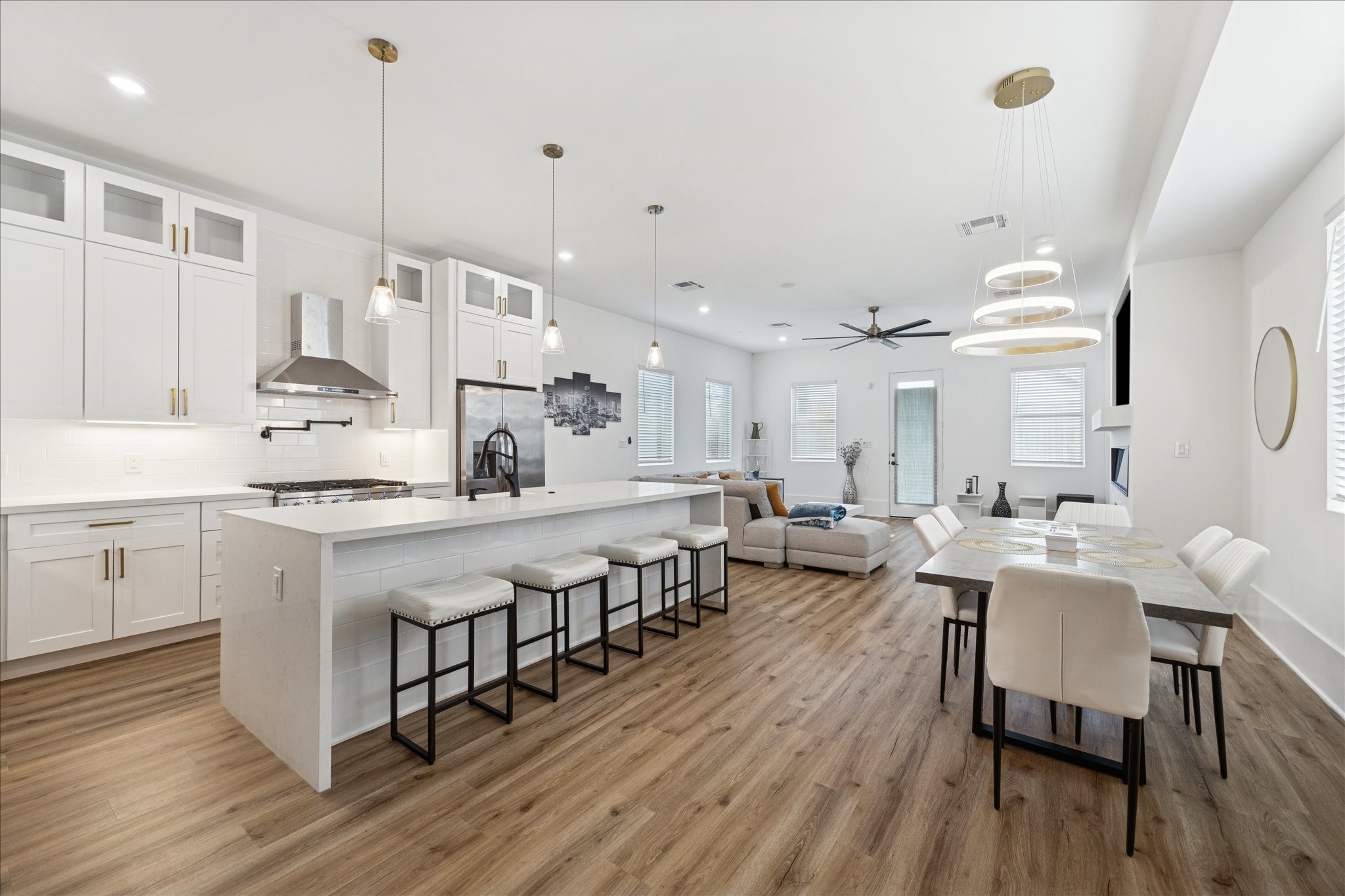 9233 Madera Road Houston, TX 77078 - Photo 9 of 25