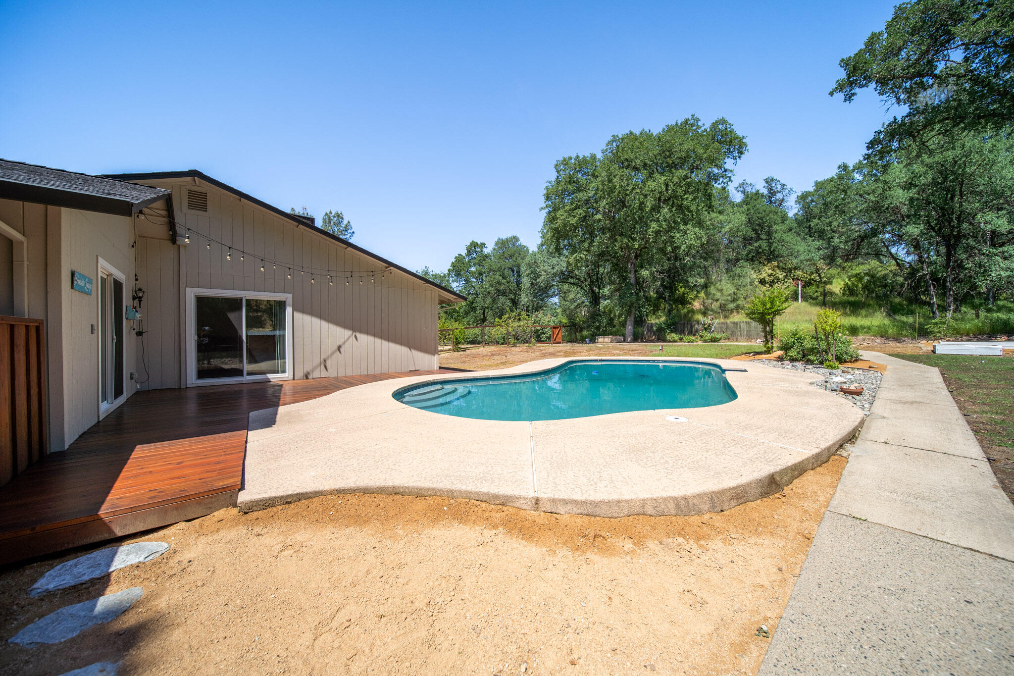 20035 Old Alturas Road Redding, CA 96003 - Photo 30 of 36 20035Sandy-02