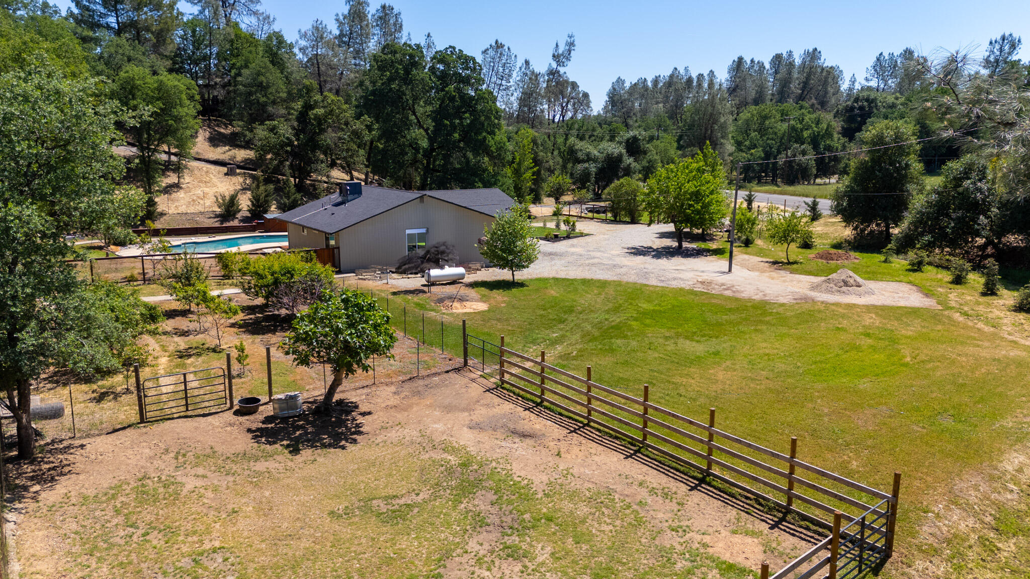 20035 Old Alturas Road Redding, CA 96003 - Photo 6 of 36 20035SandyPT2-3