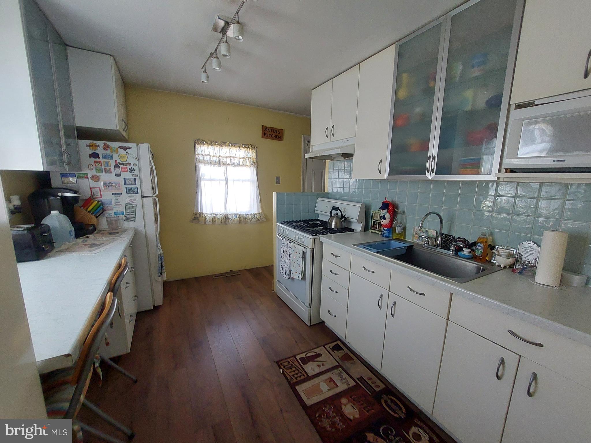 2716 Berwyn Road Bensalem, PA 19020 - Photo 10 of 25 kitchen