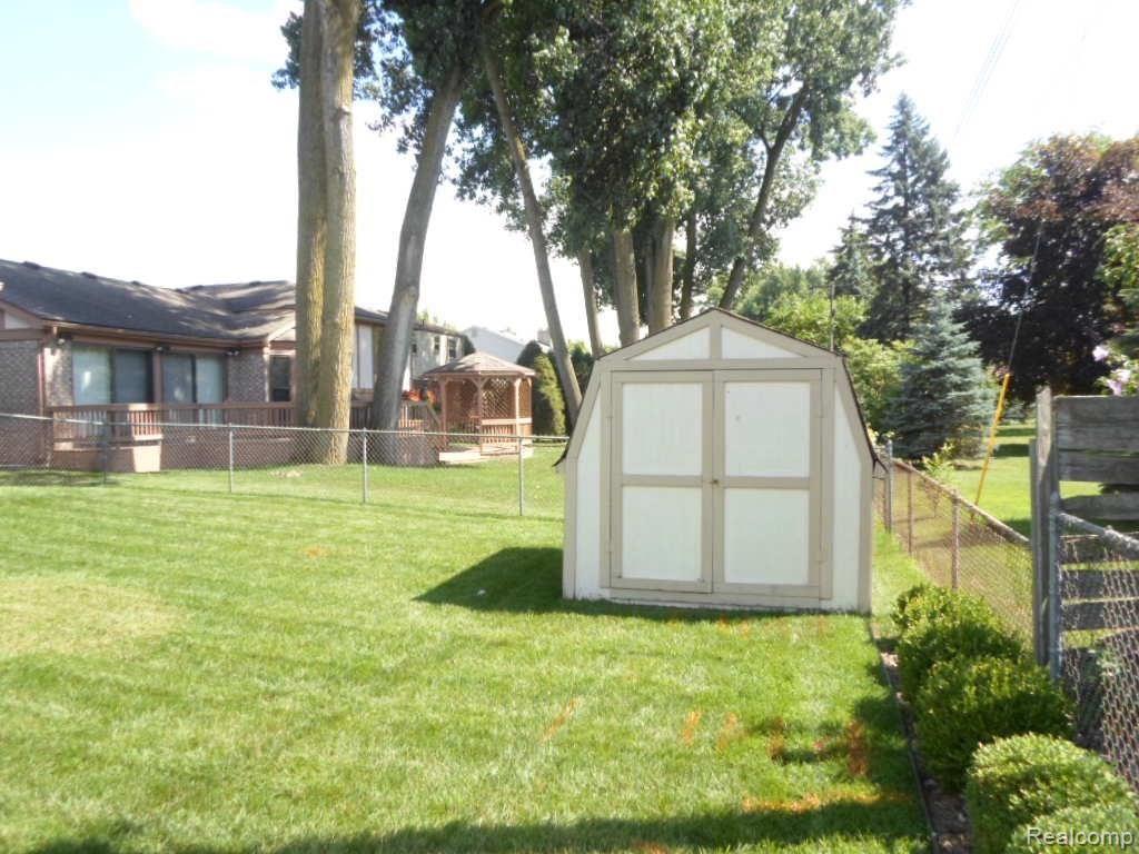 15261 Riverside Street Livonia, MI 48154 - Photo 20 of 20 Gallery Image 20