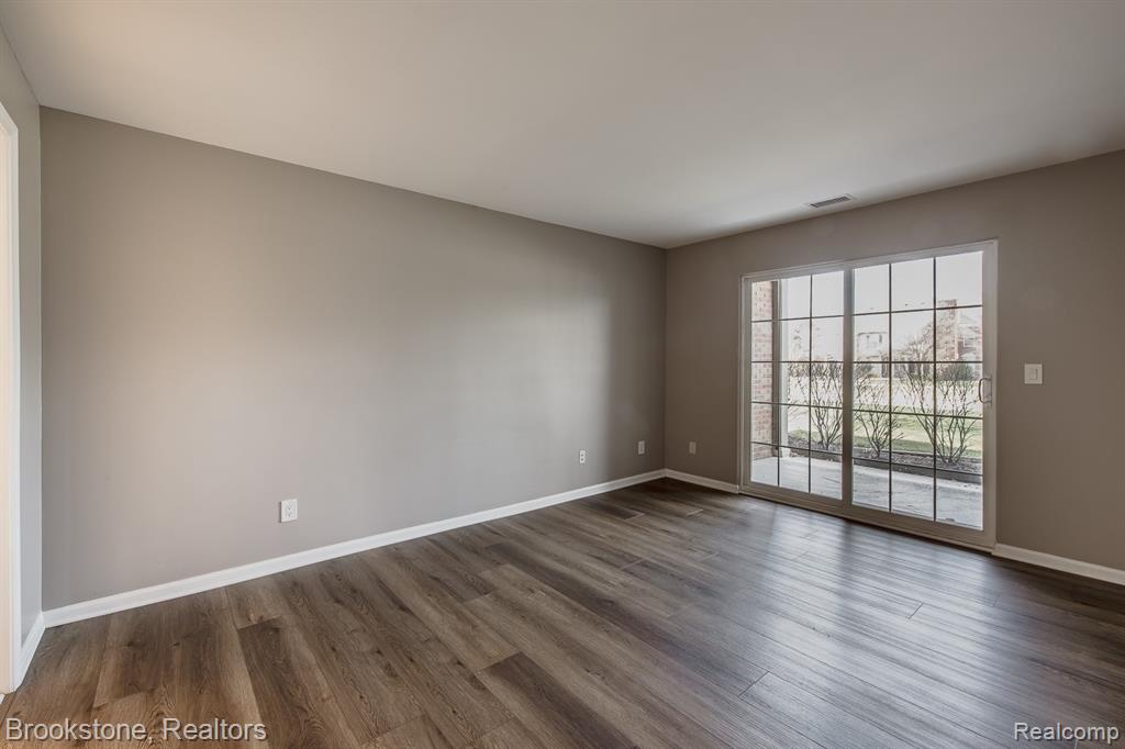 5292 Brookemonte Circle Rochester, MI 48306 - Photo 20 of 55