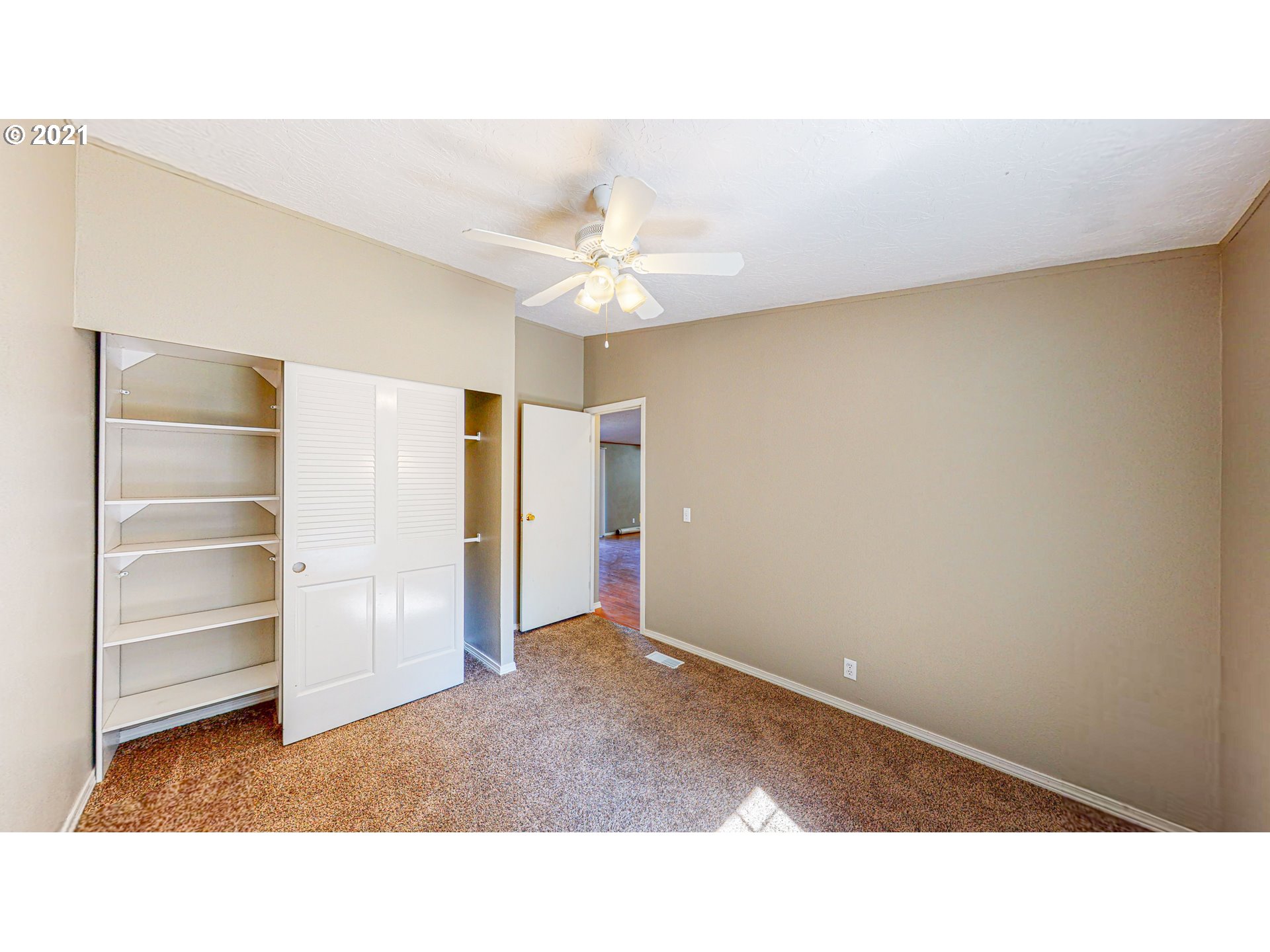 63899 Wallace Road Coos Bay, OR 97420 - Photo 18 of 27 Gallery Image 18