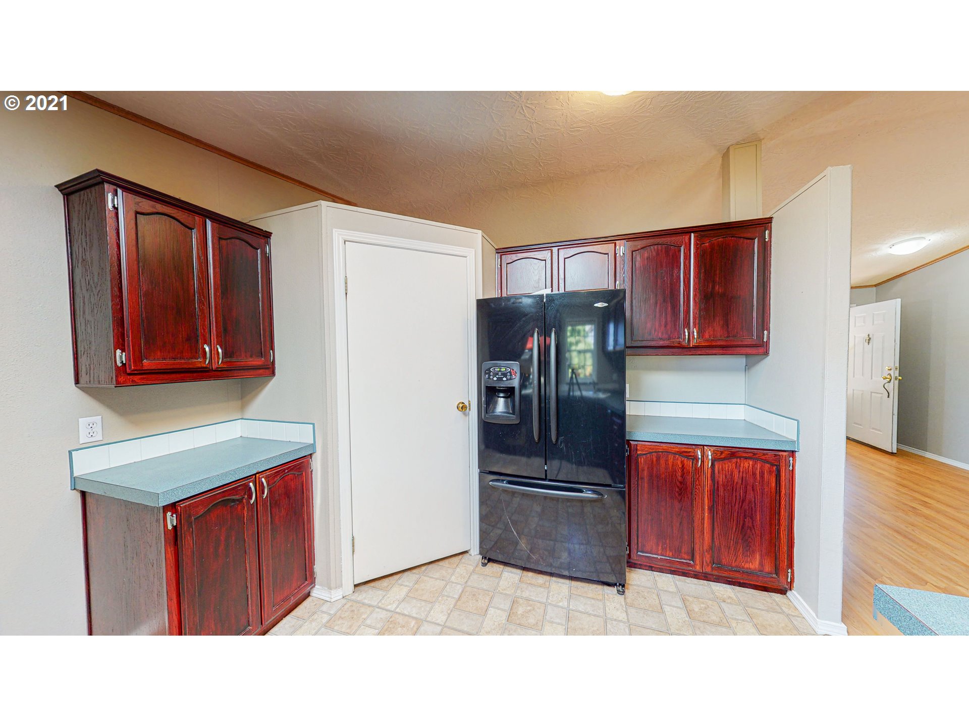 63899 Wallace Road Coos Bay, OR 97420 - Photo 9 of 27 Gallery Image 9