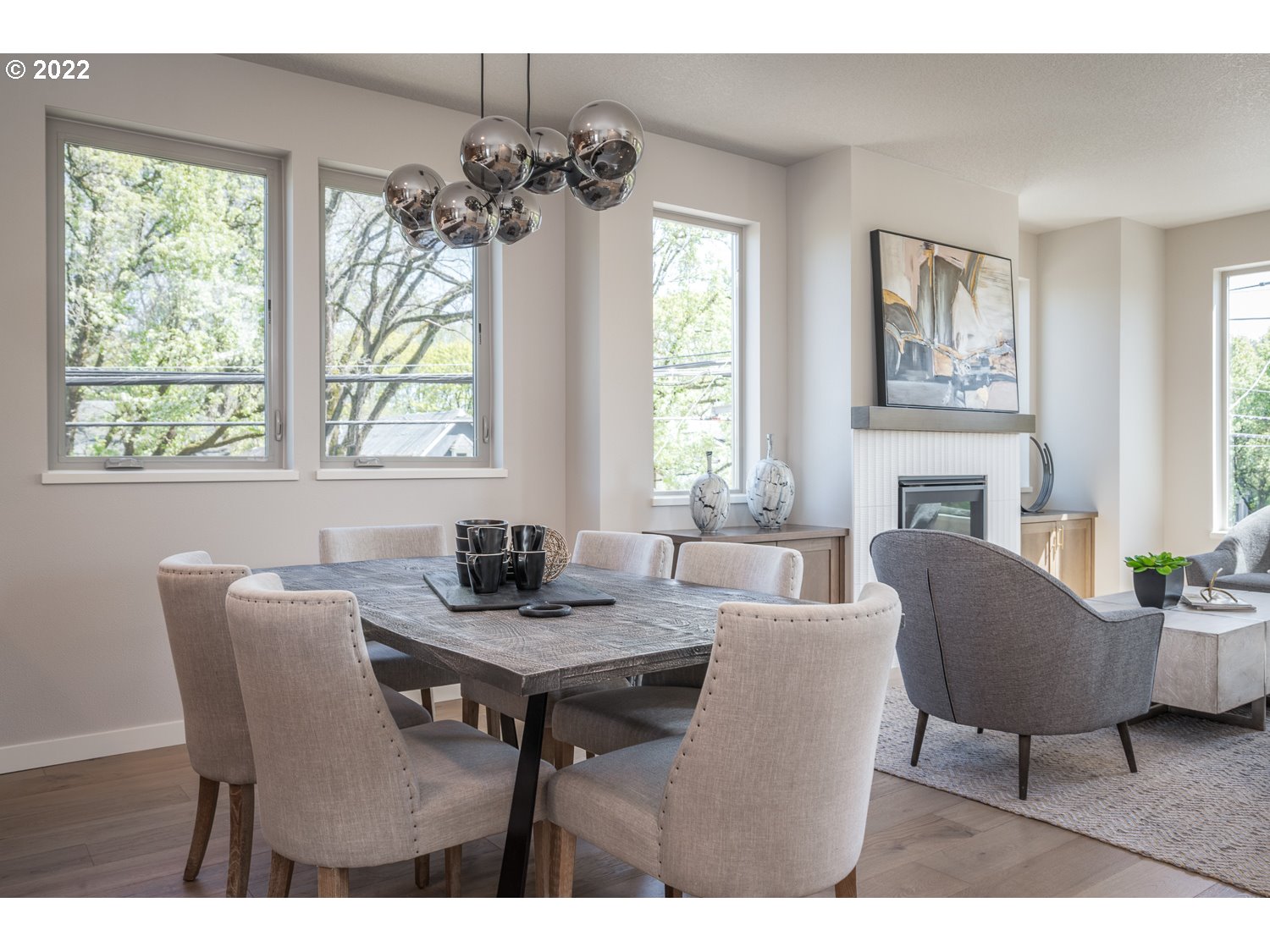1175 Southeast Grant Street Portland, OR 97214 - Photo 14 of 32 a view of a dining room with furniture window and outside view