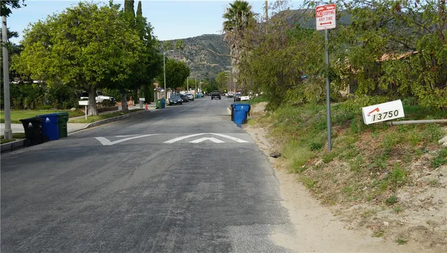 $975,000 | 13750 Fenton Avenue, Sylmar, CA 91342