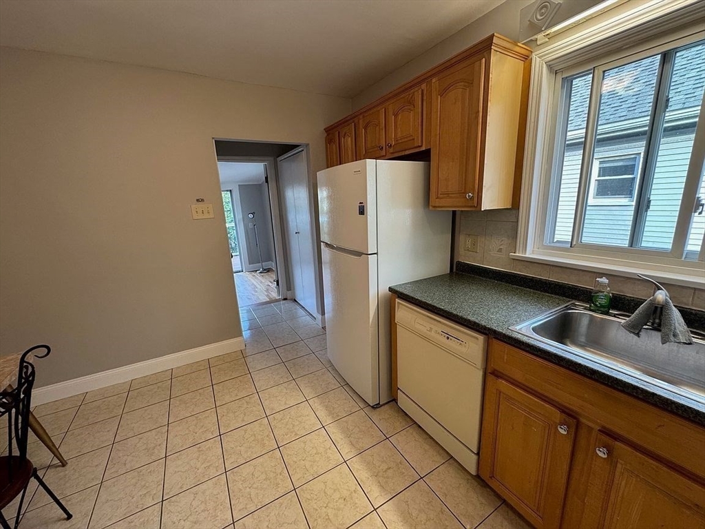 89 Bailey Road, Unit 1 Somerville, MA 02145 - Photo 6 of 16