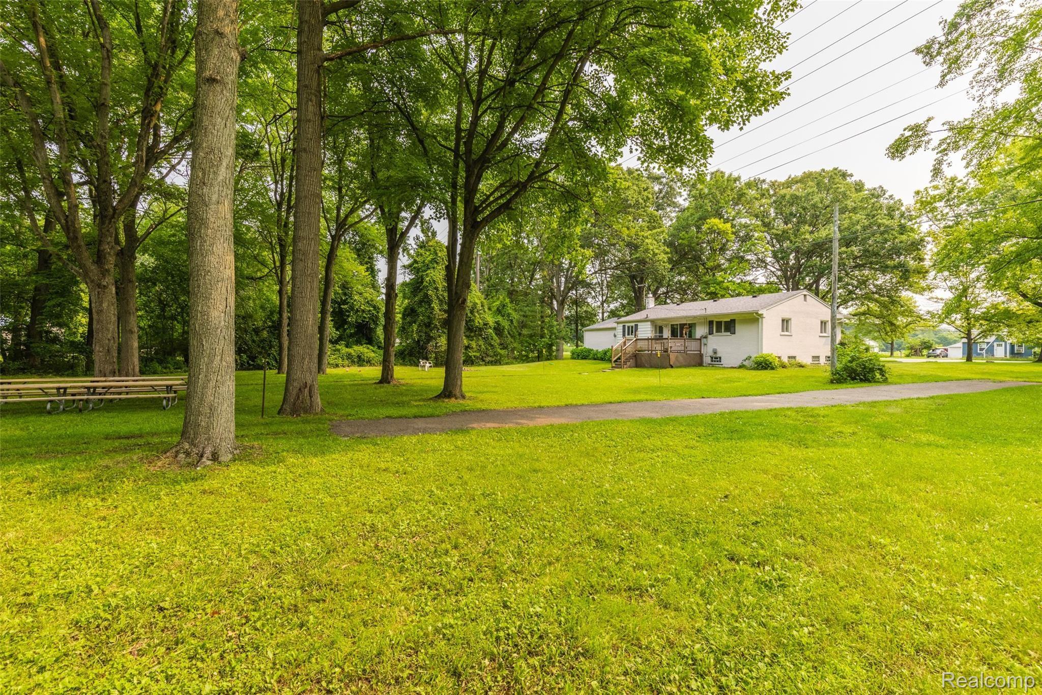 17904 Inkster Road Romulus, MI 48174 - Photo 22 of 31 17904 Inster-22.jpg