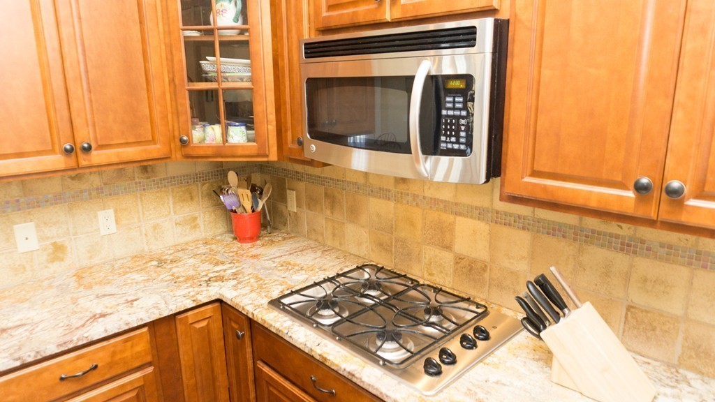 118 Bay Road Hadley, MA 01035 - Photo 10 of 30 Gallery Image 10
