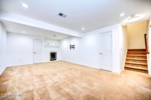 $1,050,000 | 29 Bristol Road, Manalapan, NJ 07726