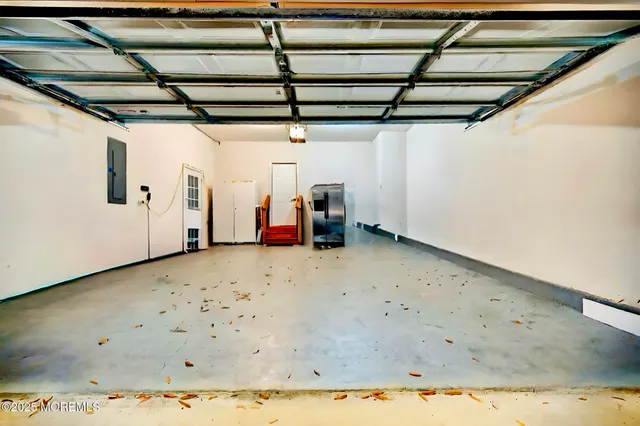 $1,050,000 | 29 Bristol Road, Manalapan, NJ 07726