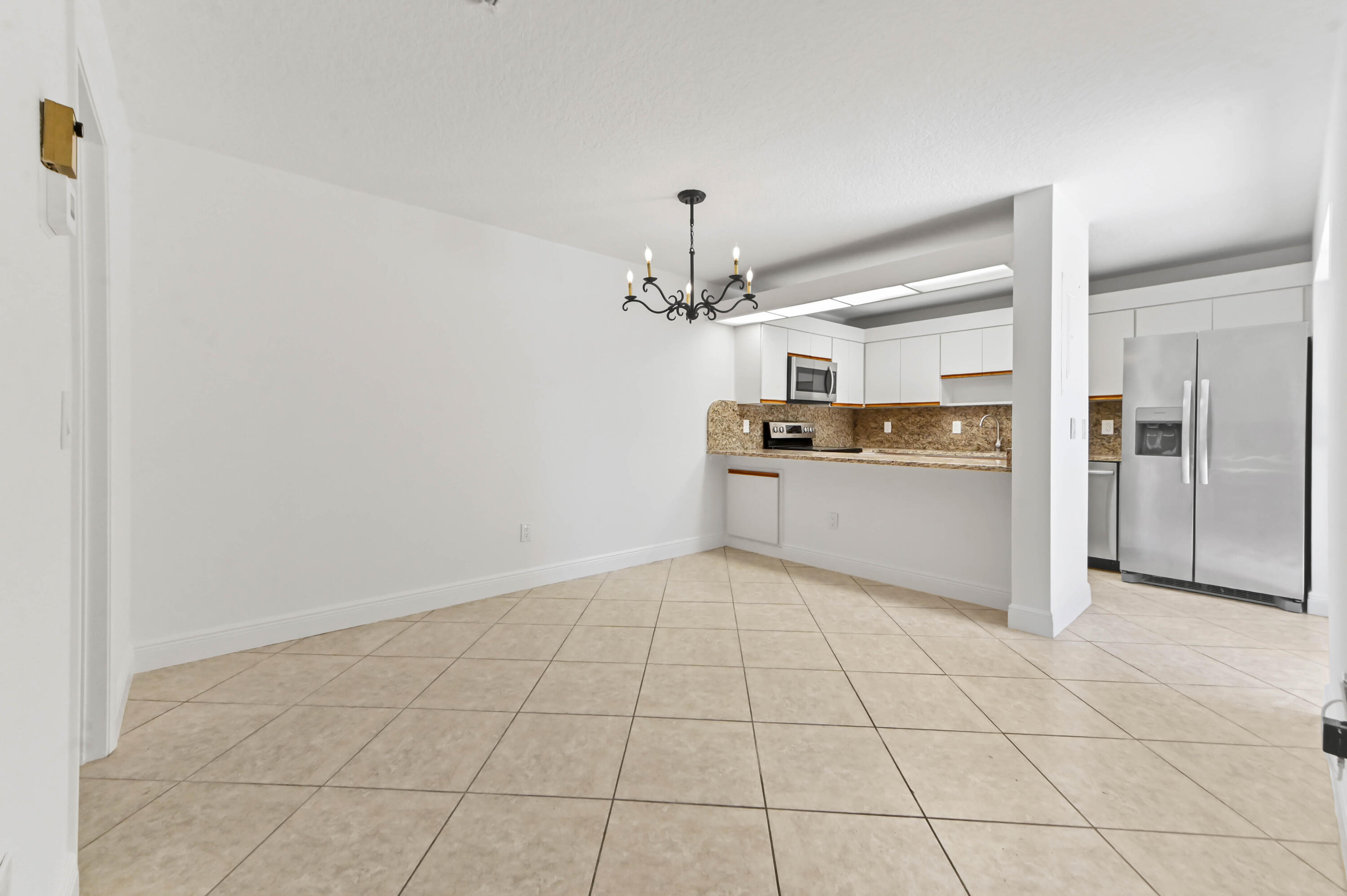 825 Center Street, Unit 12A Jupiter, FL 33458 - Photo 7 of 21 08 dining room 01