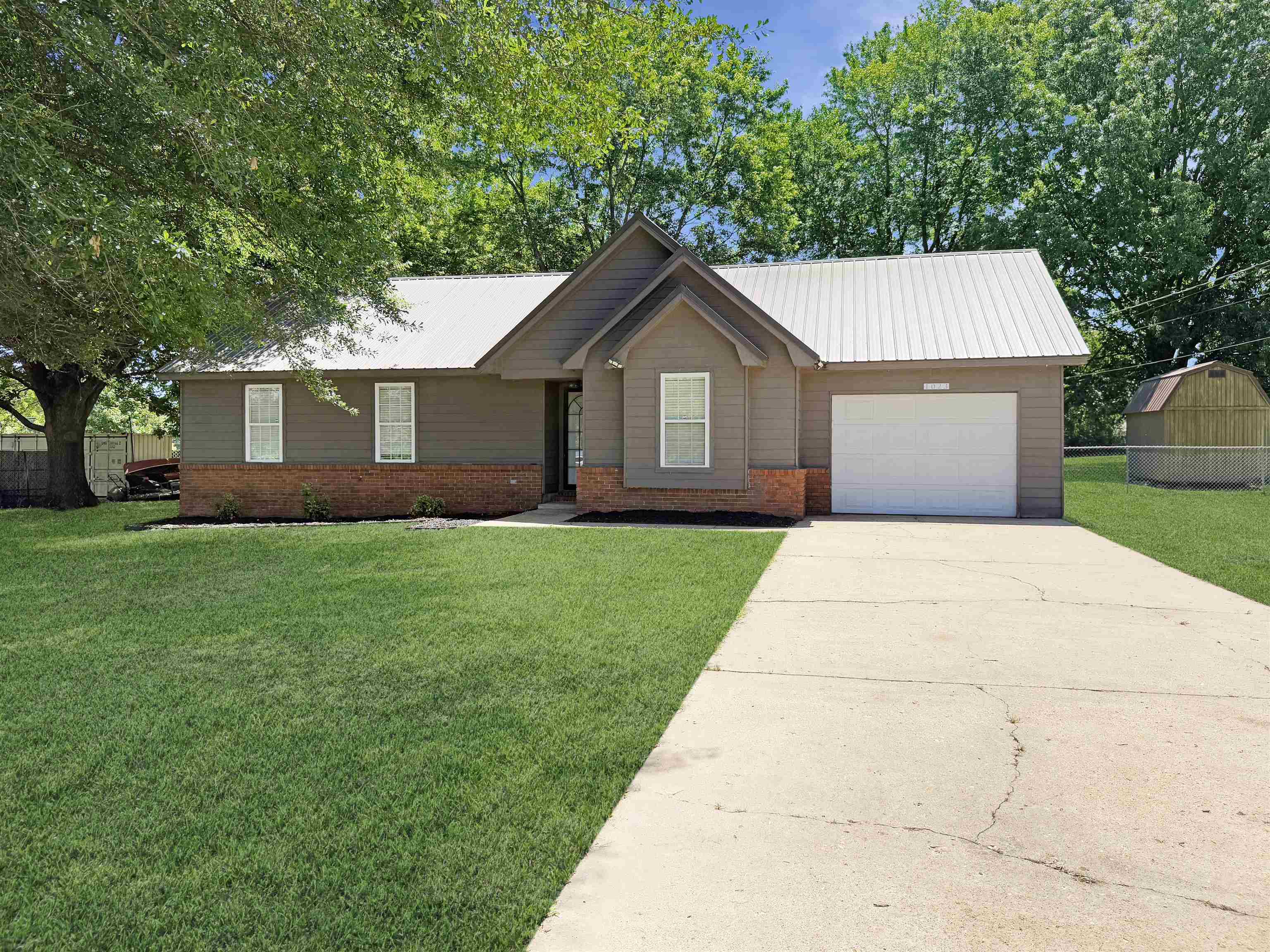 1023 Tracy Road Millington, TN 38053 - Photo 1 of 14