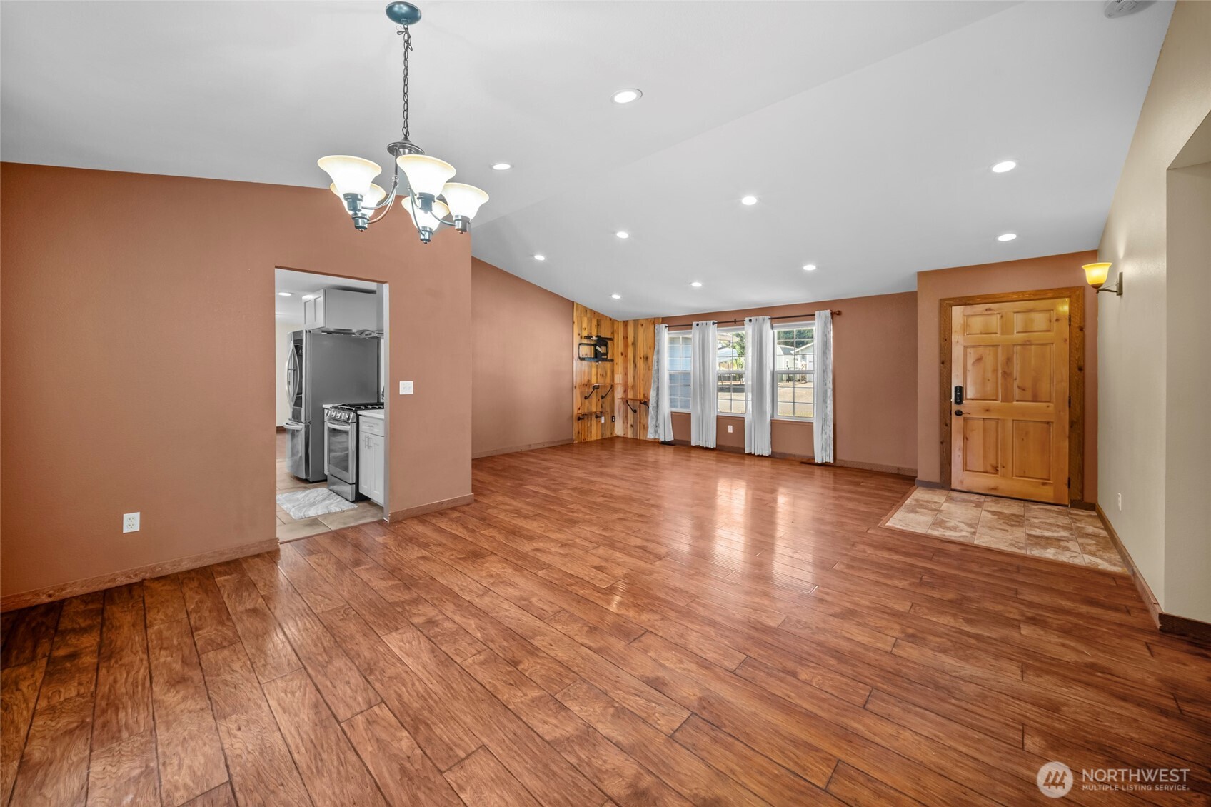 5921 184th Lane Southwest Rochester, WA 98579 - Photo 5 of 38