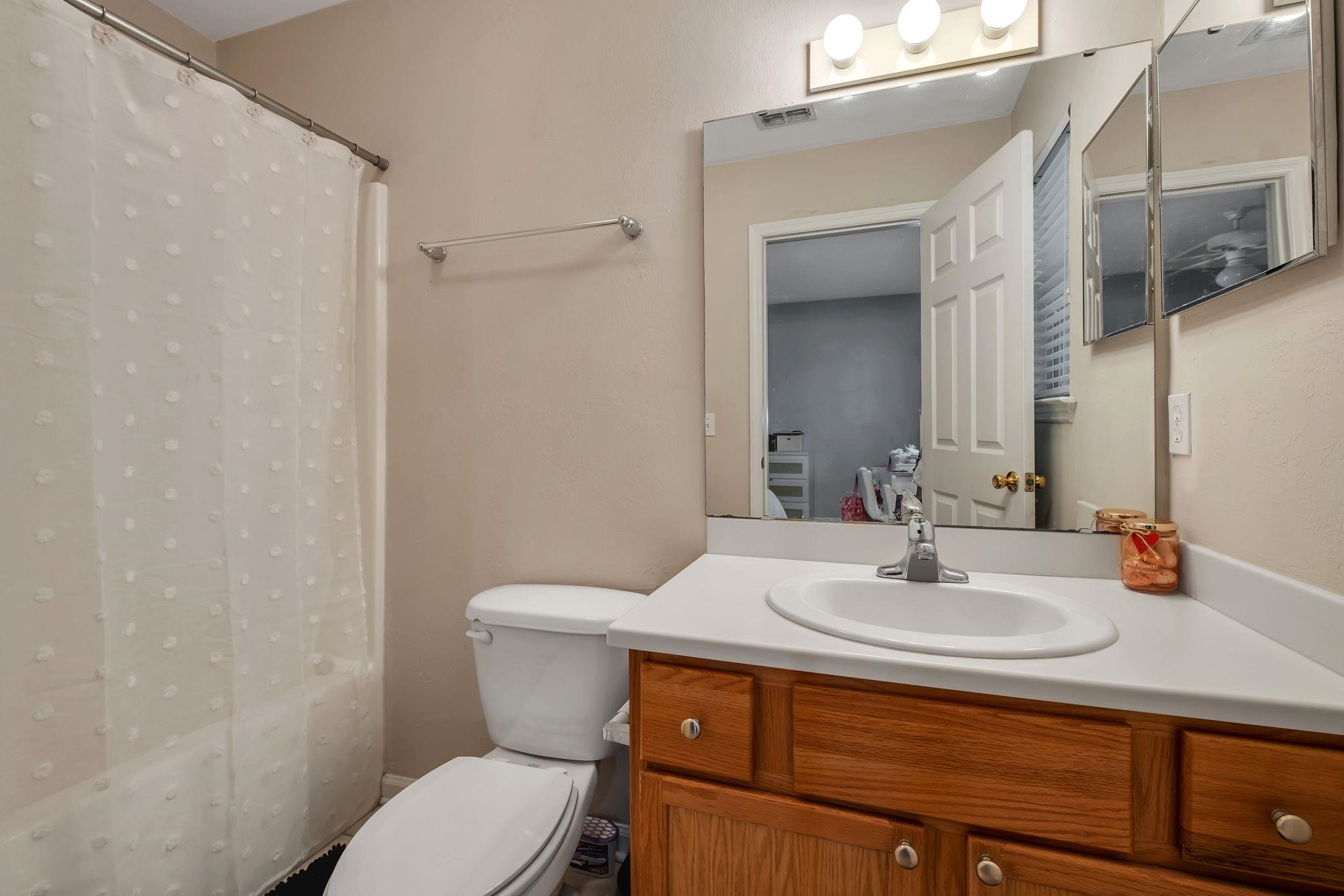 241 Dixie Drive, Unit 103 Tallahassee, FL 32304 - Photo 17 of 27