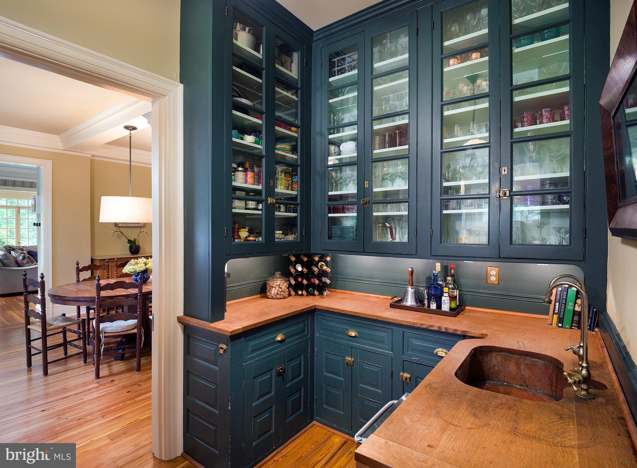 455 St Davids Avenue Wayne, PA 19087 - Photo 19 of 46 Butlers Pantry