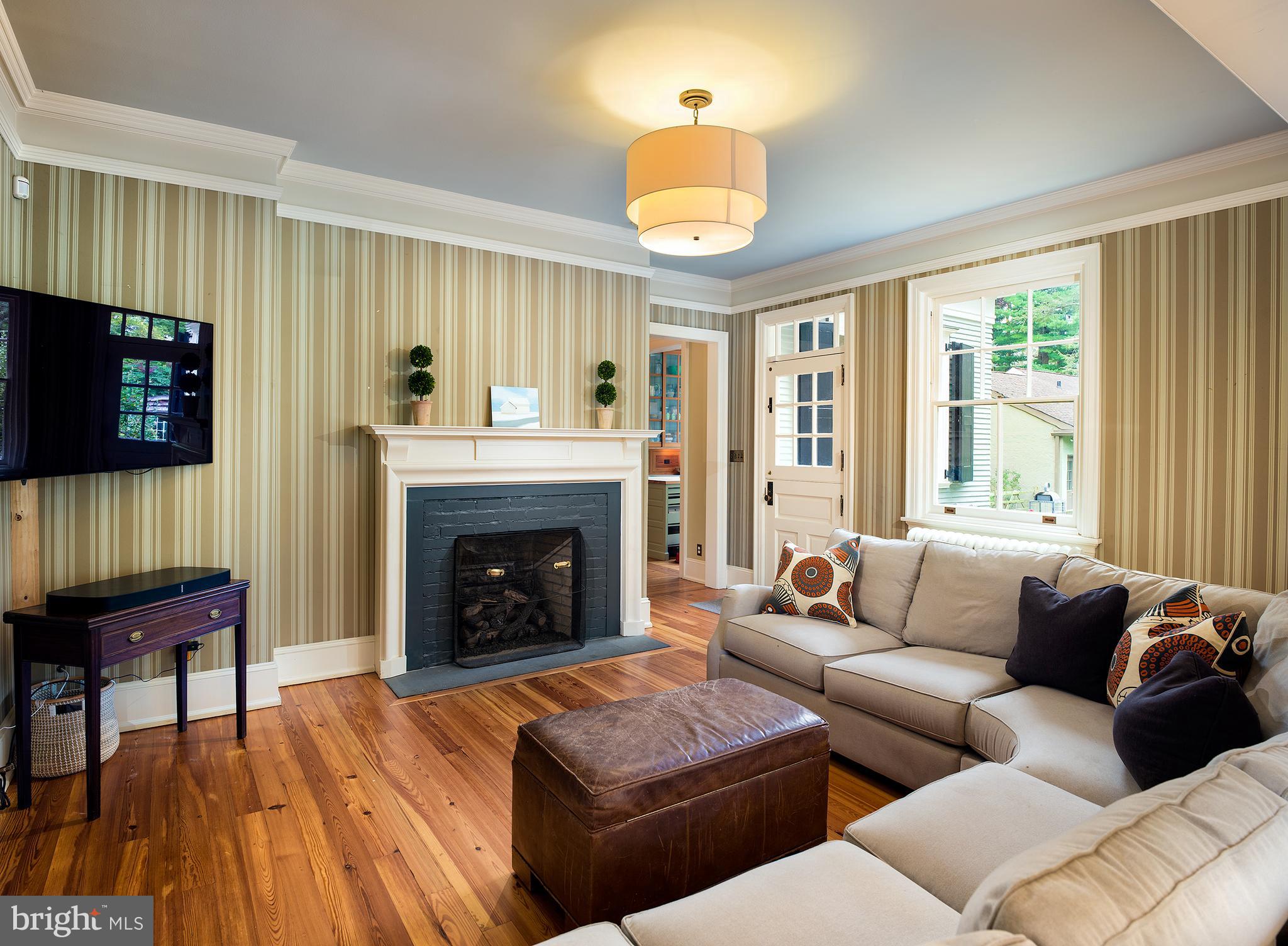 455 St Davids Avenue Wayne, PA 19087 - Photo 22 of 46 Family Room