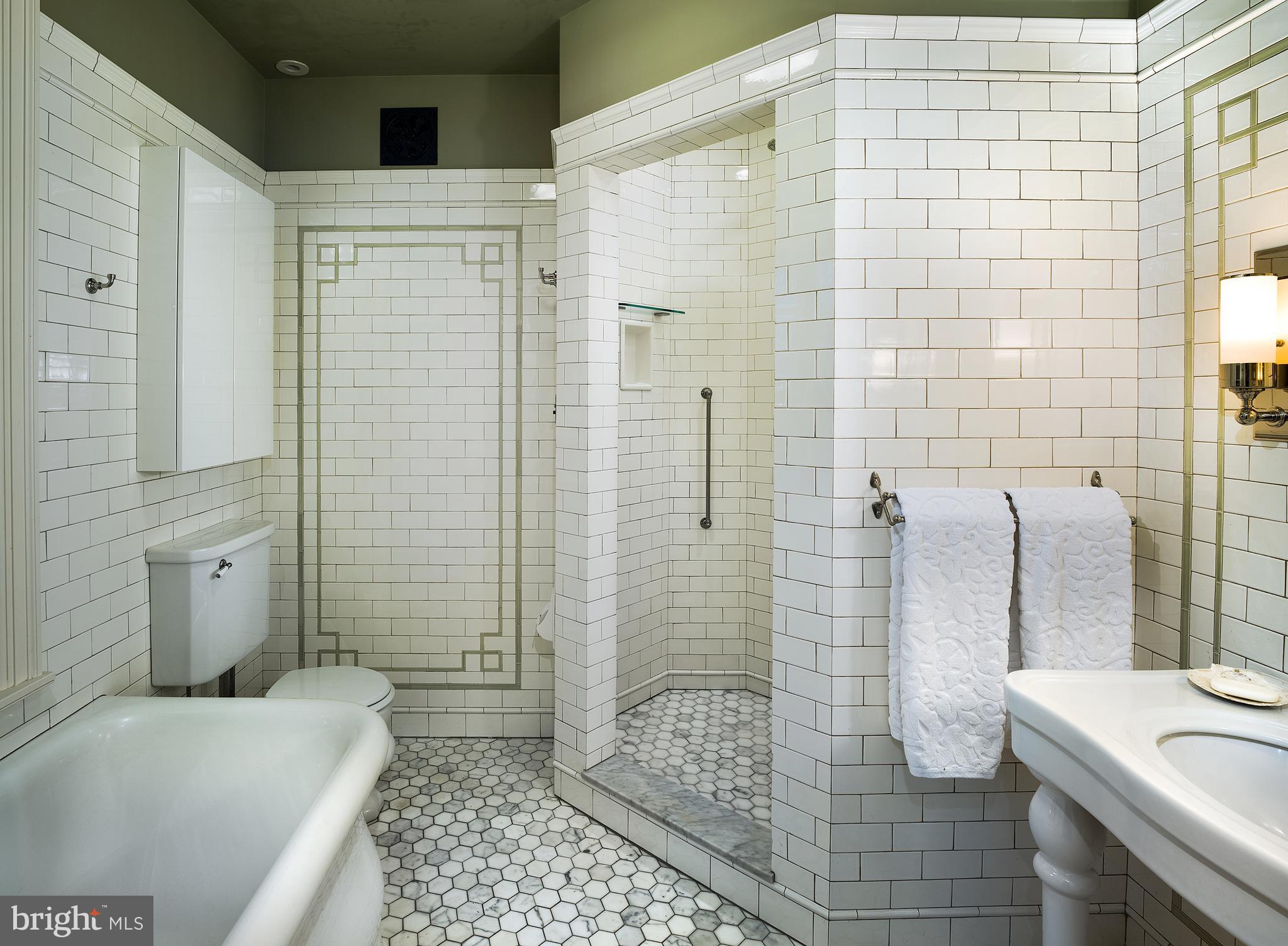 455 St Davids Avenue Wayne, PA 19087 - Photo 29 of 46 Bathroom