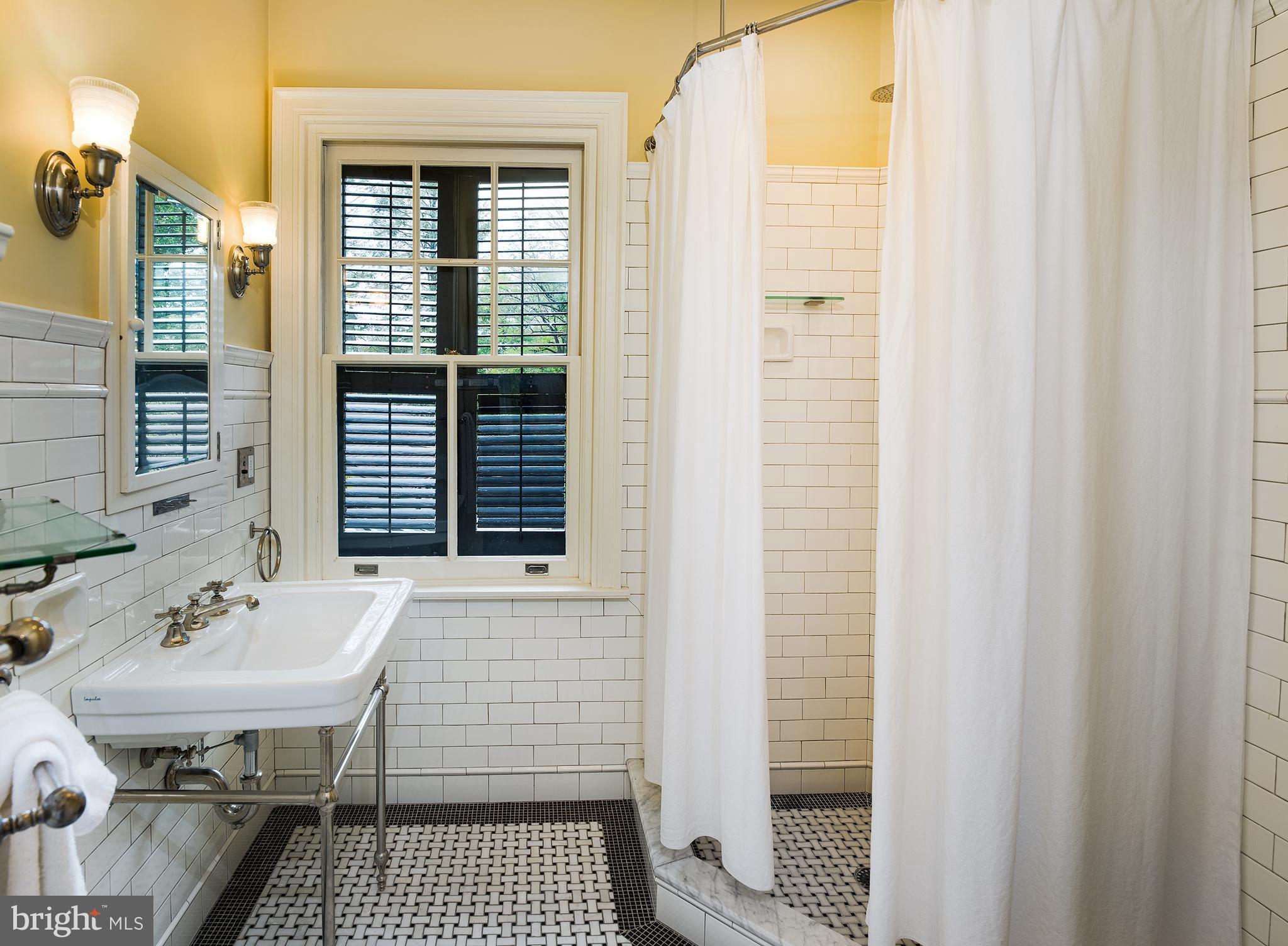 455 St Davids Avenue Wayne, PA 19087 - Photo 32 of 46 Bathroom