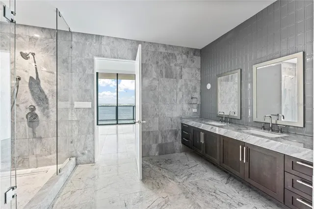 $3,399,000 | 3101 Bayshore Boulevard, Unit 1901, Tampa, FL 33629