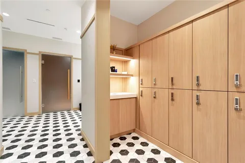 $3,499,000 | 2912 Bayshore Boulevard, Unit 1901, Tampa, FL 33629