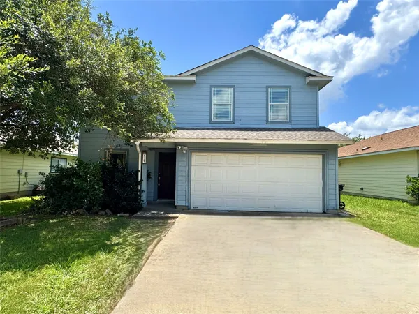 $2,000 | 529 West Metcalfe Street, Hutto, TX 78634