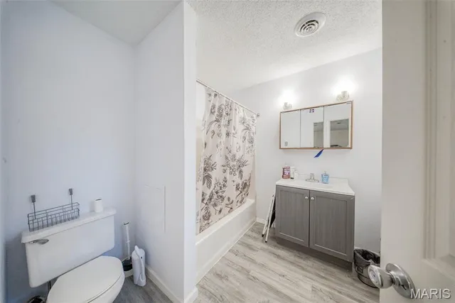 $150,000 | 15020 Hackney Drive, St. Robert, MO 65584