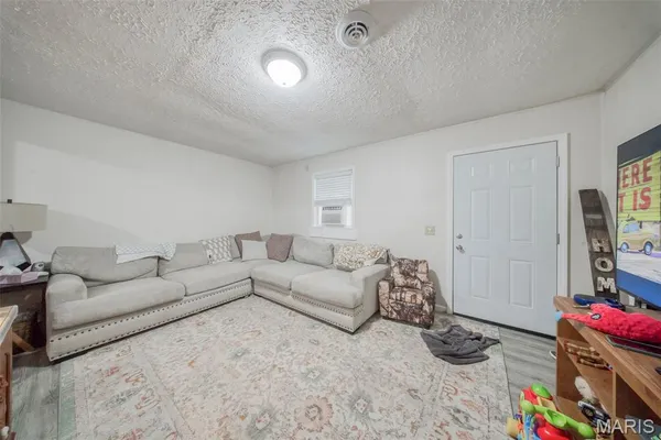 $150,000 | 15020 Hackney Drive, St. Robert, MO 65584