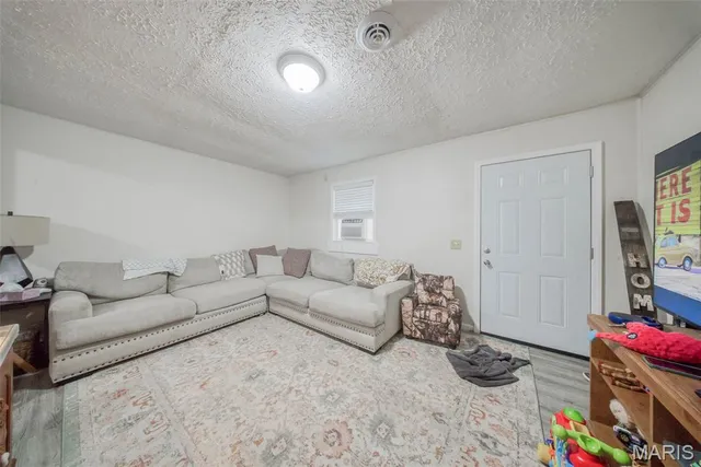 $150,000 | 15020 Hackney Drive, St. Robert, MO 65584