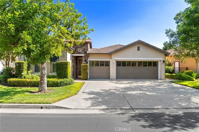 $824,999 | 24460 Lupine Lane, Corona, CA 92883