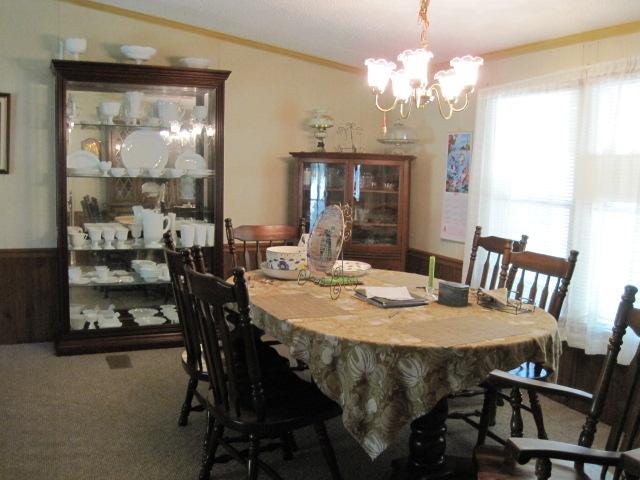 1212 Northeast Young Road Lebanon, TN 37087 - Photo 9 of 20 Bright and sunny dining room.
