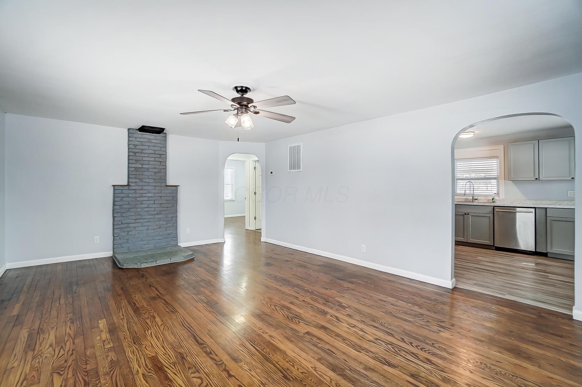 2504 Hilldale Road Springfield, OH 45505 - Photo 7 of 26 007