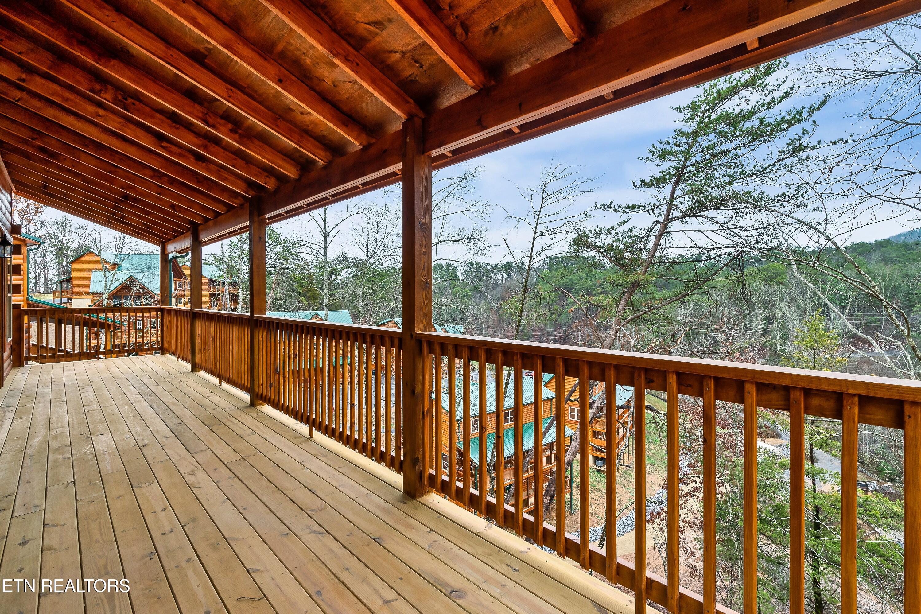 809 String Run Way Pigeon Forge, TN 37863 - Photo 14 of 48 809SR-17
