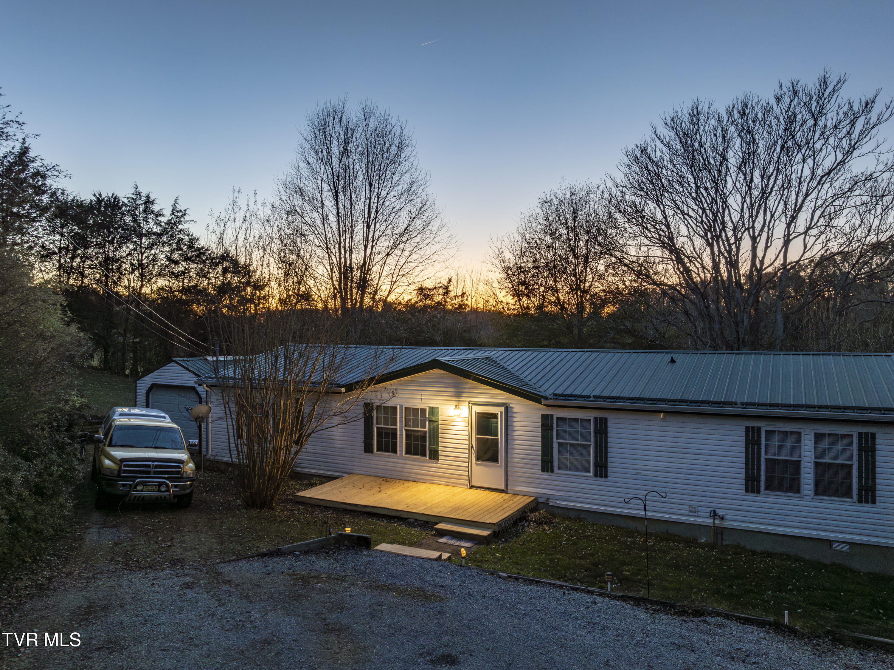 1142 Ridge Court Jonesborough, TN 37659 - Photo 3 of 50 1142 Ridge Court